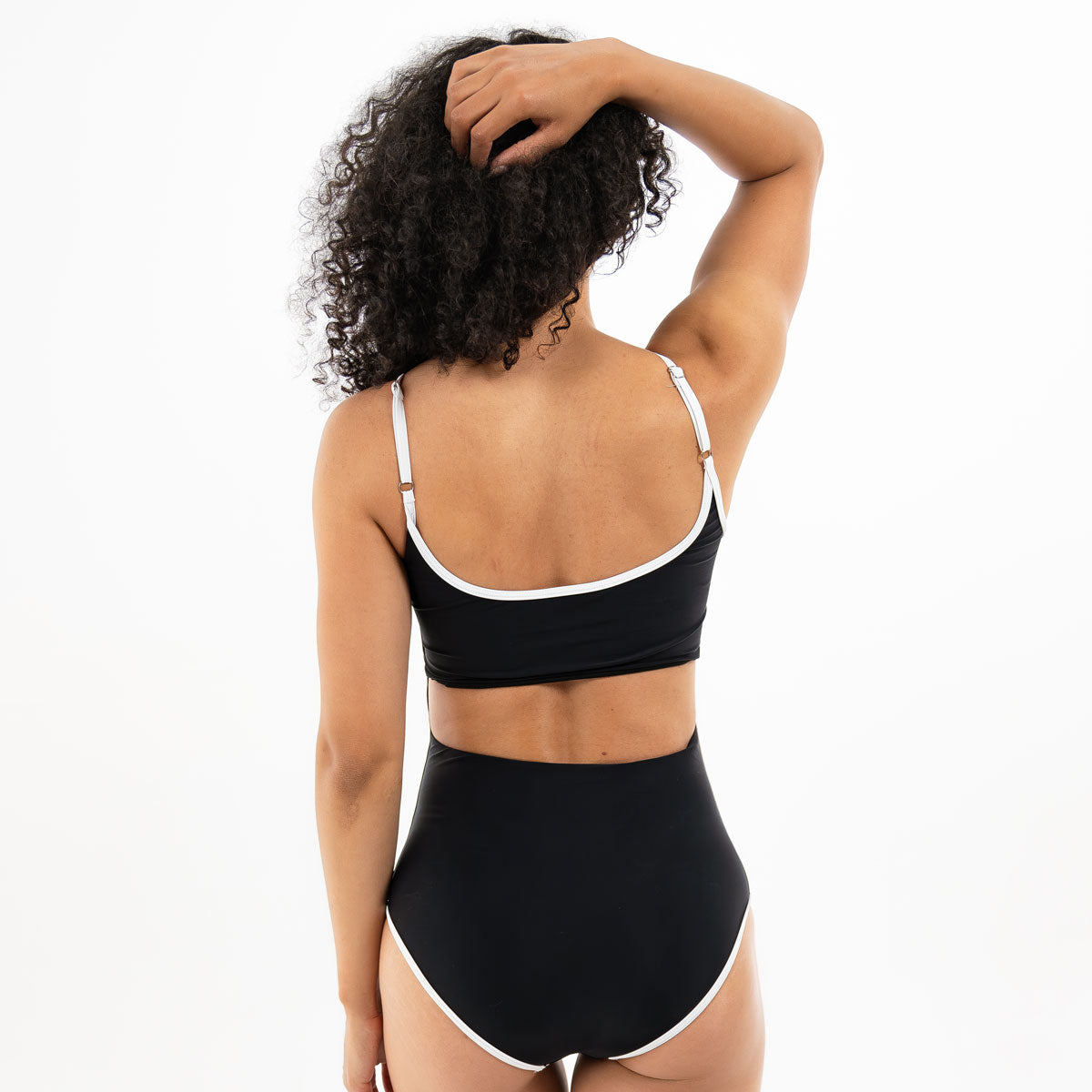 Scoop Neck Outline One Piece Swimsuit