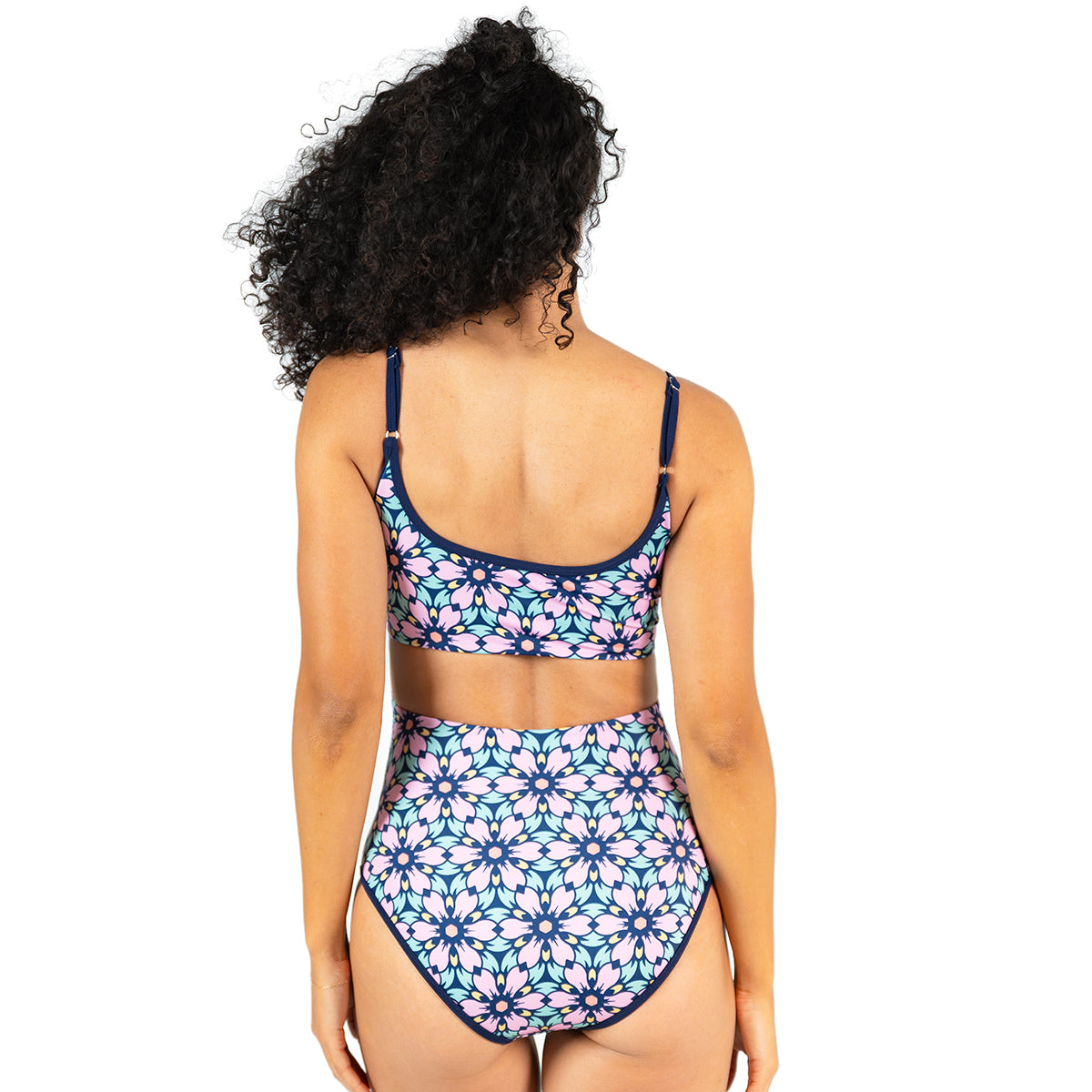 Scoop Neck Outline One Piece Swimsuit