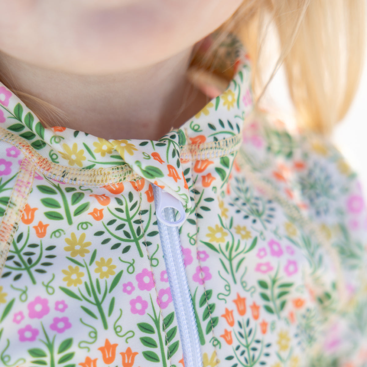 Short Sleeve Rash Guard One Piece Swimsuit (Girls)